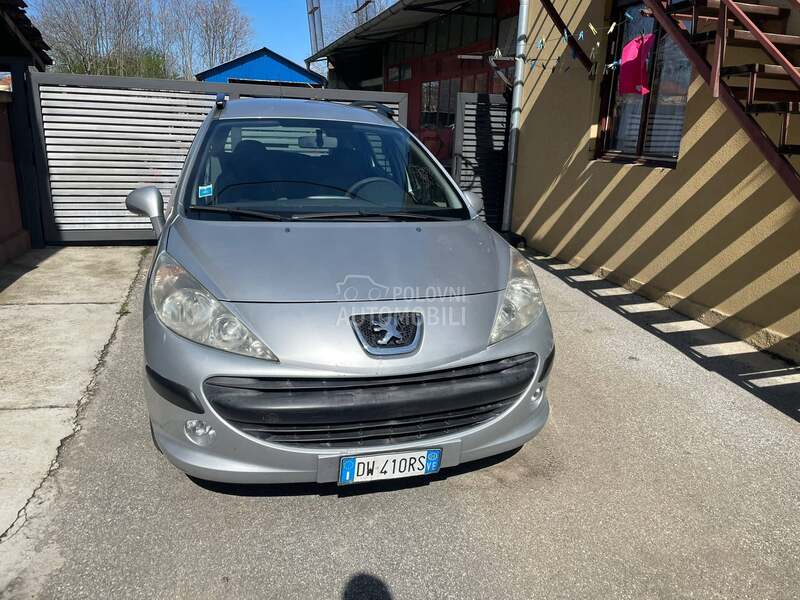 Peugeot 207 -  kompletan auto u delovima