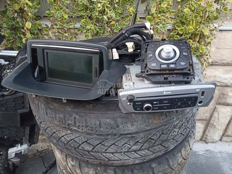 radio cd za Renault Megane