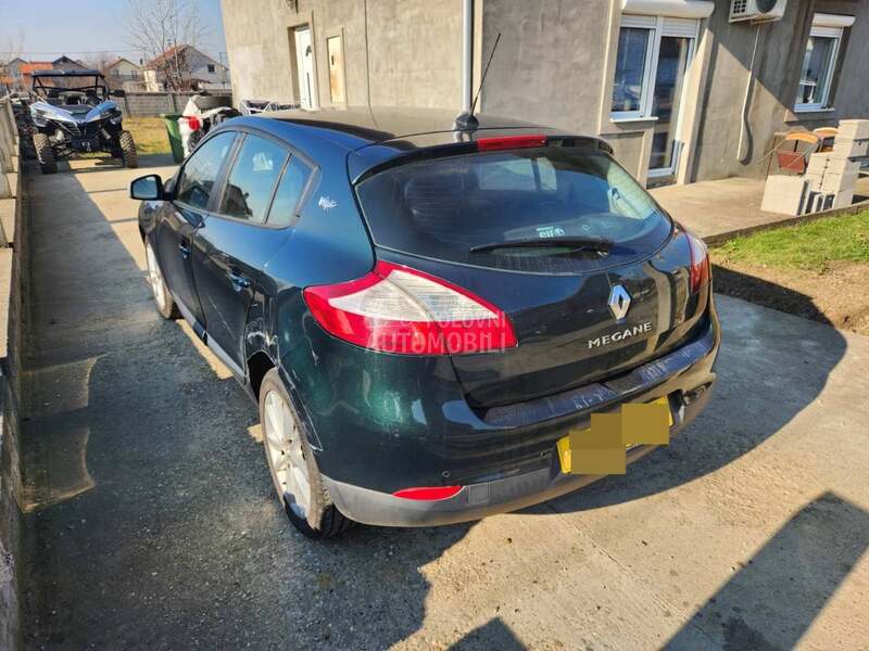 Renault Megane 2010. god. -  kompletan auto u delovima