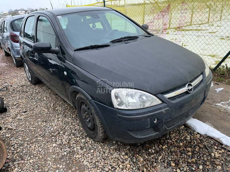 desni far za Opel Corsa C od 2000. do 2006. god.