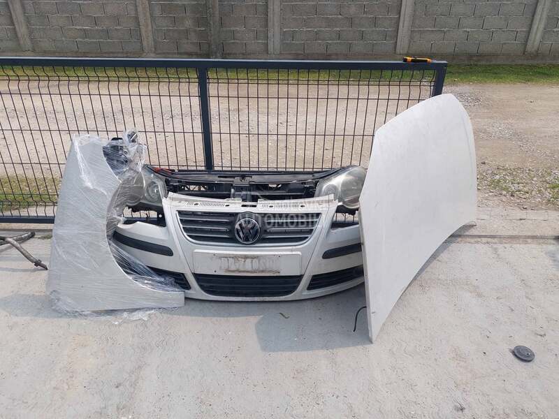 Branik krila hauba far za Volkswagen Polo od 2004. do 2008. god.
