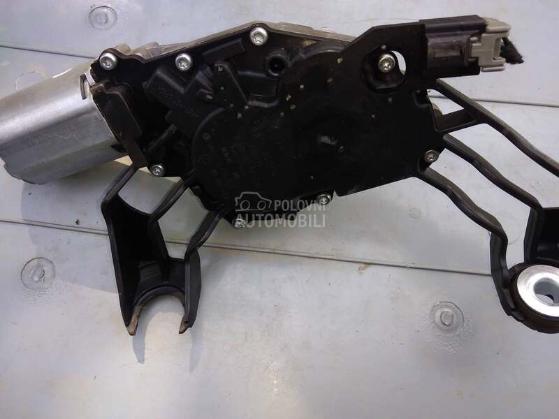 Motor zadnjeg brisača za Smart ForFour od 2004. do 2006. god.