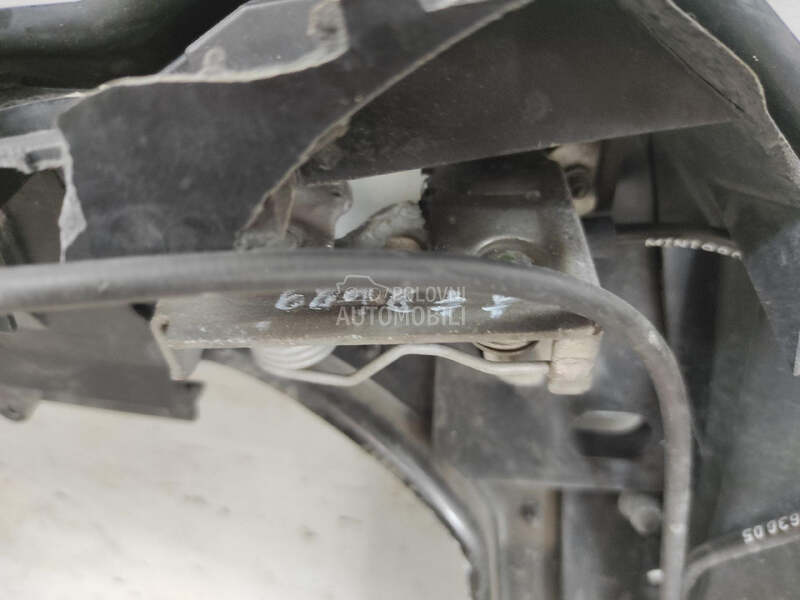 BRAVA HAUBE za Mercedes Benz E Klasa