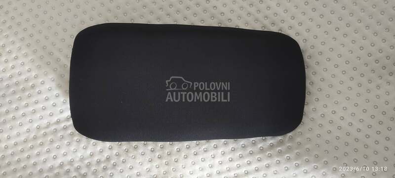 Naslon za ruku za Audi A3 od 2003. do 2012. god.