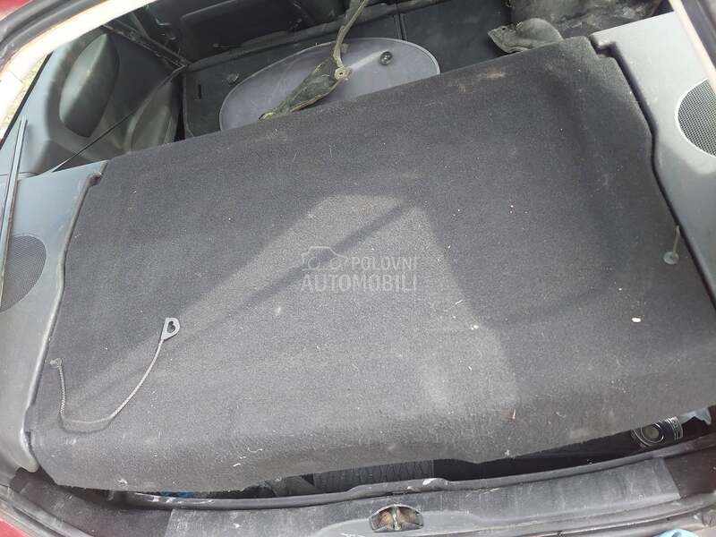 polica gepeka za Citroen C4 od 2002. do 2010. god.