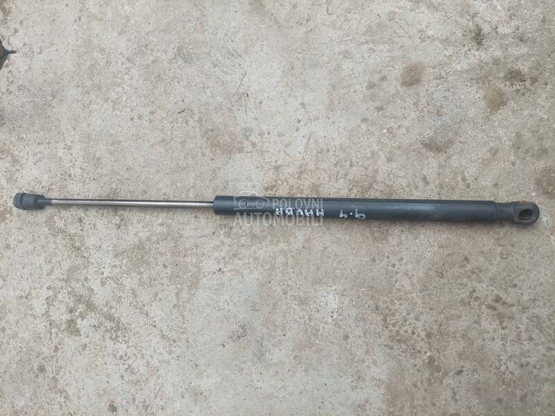 amortizer haube za Volkswagen Golf 4