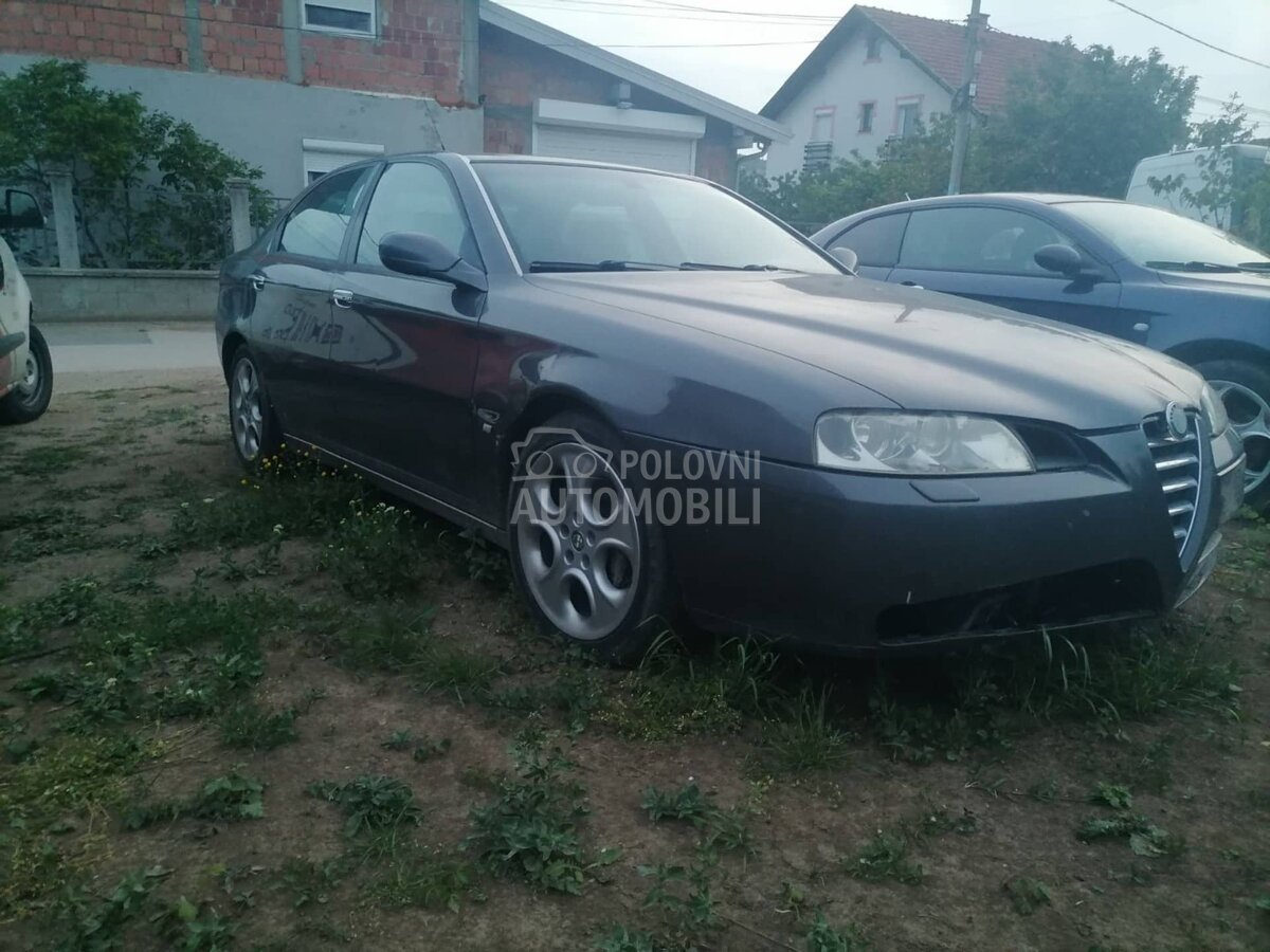 Levi far za Alfa Romeo 166
