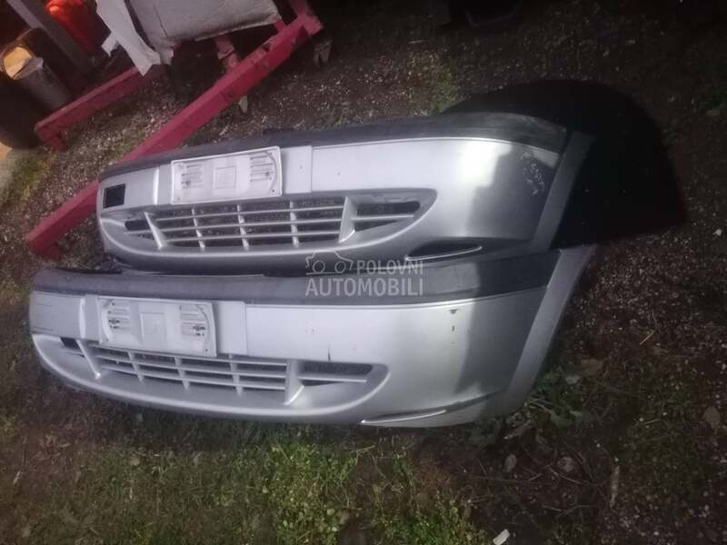 prednji branik za Ford Fiesta od 2000. do 2002. god.