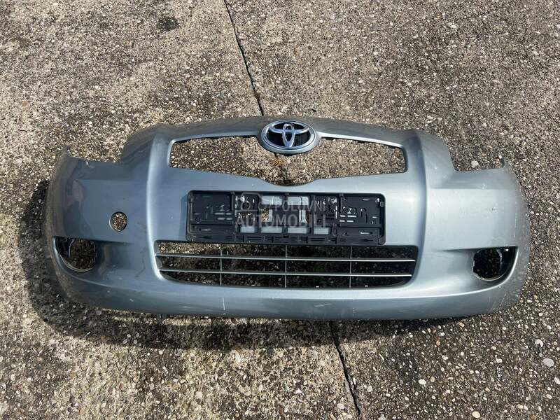 Prednji branik za Toyota Yaris od 2005. do 2009. god.