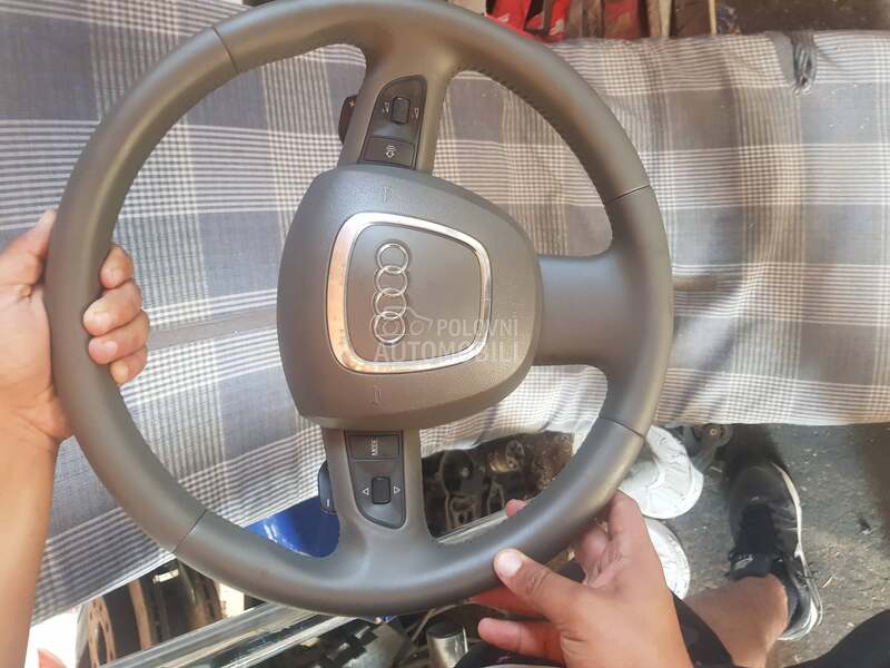 Volan kao nov za Audi A8, S8 od 2002. do 2010. god.