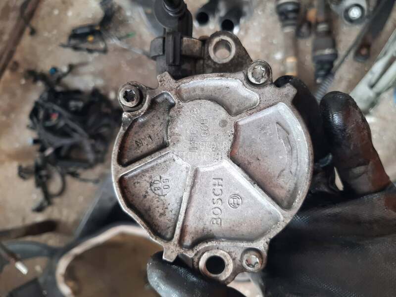 vakum pumpa za Peugeot Partner od 2005. do 2009. god.