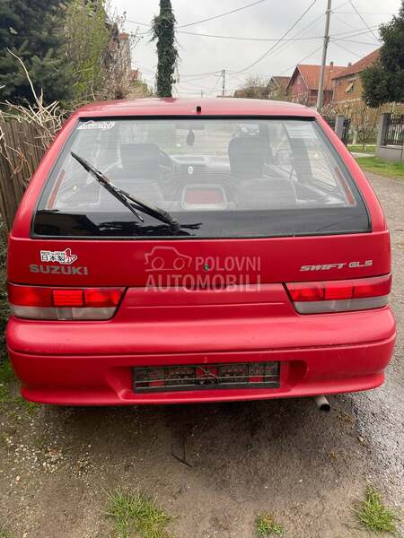 Zadnji Branik za Suzuki Swift od 1998. do 2003. god.