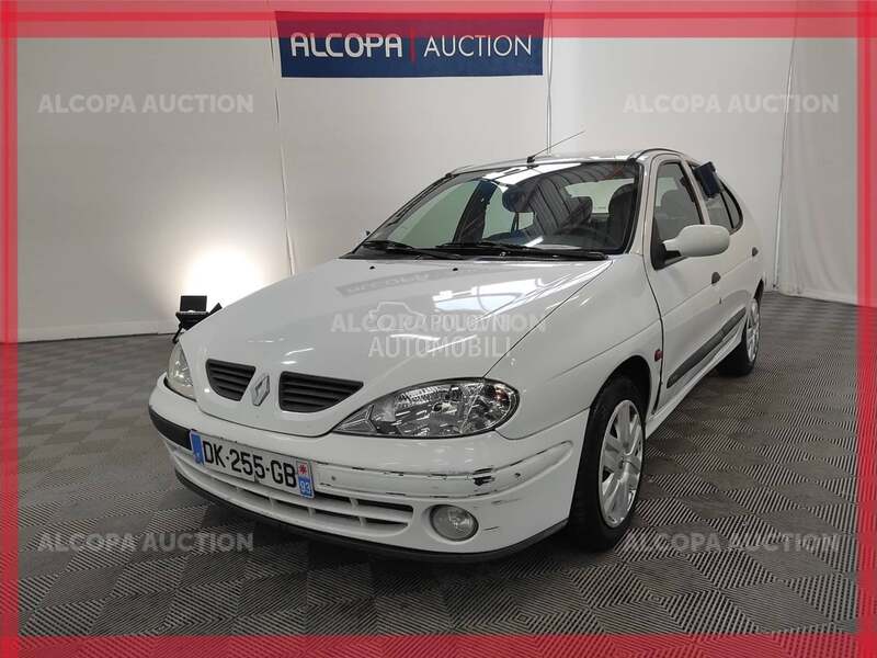 Renault Megane 2001. god. -  kompletan auto u delovima