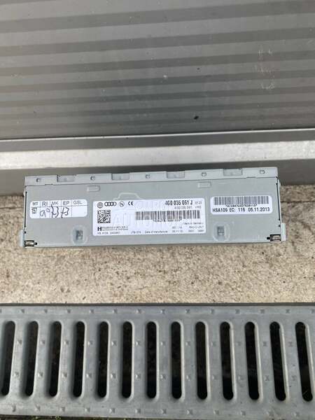 Radio uredjaj   4G0 za Audi A4, A4 Allroad, A5 ...