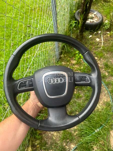 Volan sa komandama spulnom za Audi A3, A4, A4 Allroad od 2002. do 2012. god.