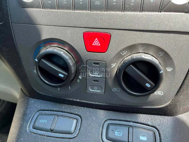 Panel manuelne klime za Lancia Musa