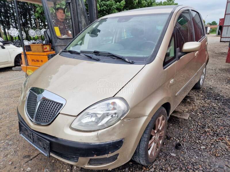 Lancia Musa -  kompletan auto u delovima