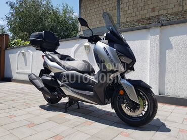 Yamaha XMAX 400, 5.500 €, 2018. , 400 cm3, 2.321 km, 24kW (33 KS), Scooter, Novi Sad