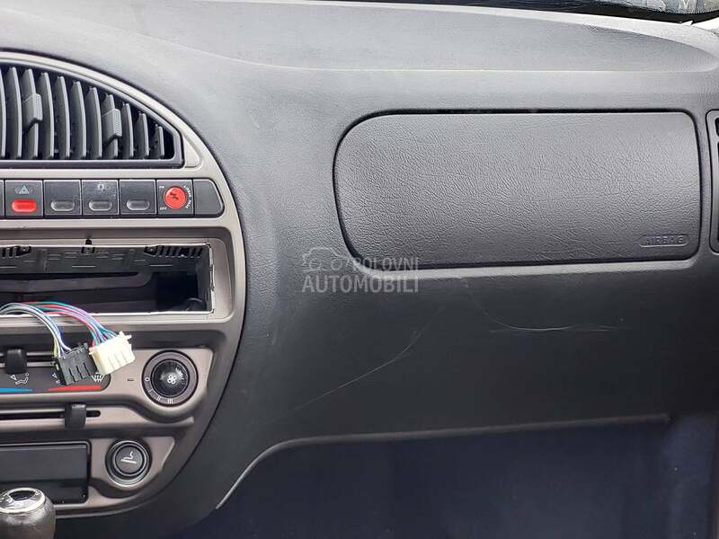Airbag table za Citroen Saxo od 1996. do 2003. god.