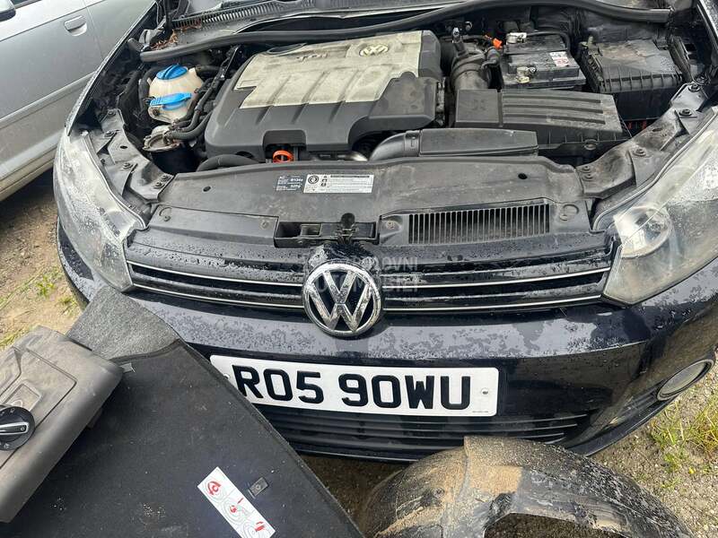 Maska prednja sa znakom crna za Volkswagen Golf 6 od 2008. do 2012. god.
