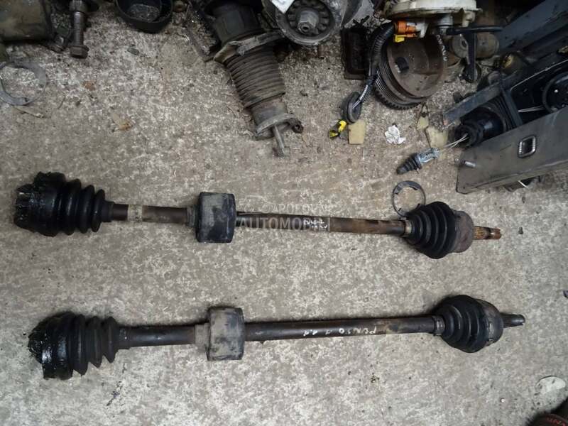 Poluosovina desna 1.2 za Fiat Punto