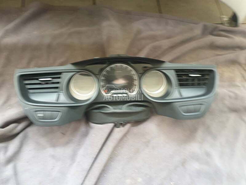 istrument sat za Citroen C5 od 2008. do 2015. god.