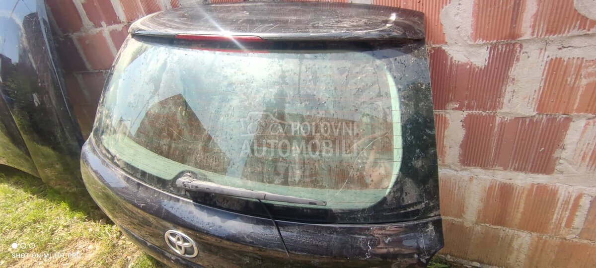 zadnja sofersajbna za Toyota Avensis od 2003. do 2009. god.