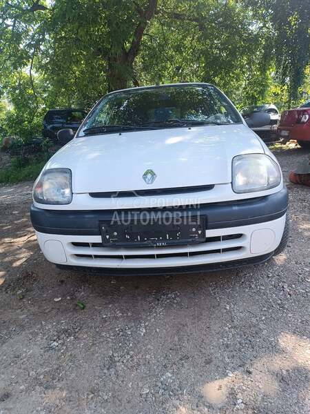 Branik,Farovi,Hauba,Krila za Renault Clio od 1998. do 2008. god.