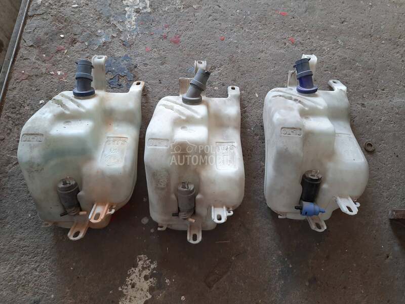 Posuda vode za brisace za Alfa Romeo 166 od 1996. do 2007. god.