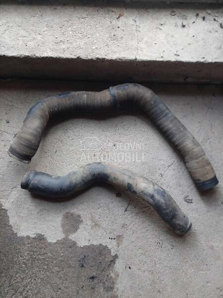 Donje crevo interkulera za Alfa Romeo 147, 156, 166 ...