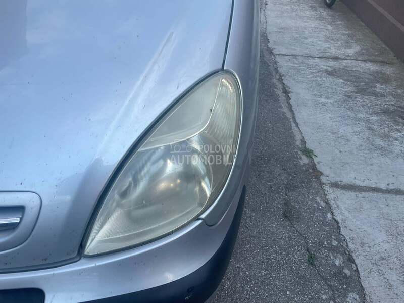 Far za Citroen Xsara Picasso