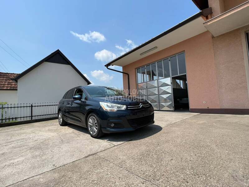 Citroen C4 2011. god. -  kompletan auto u delovima