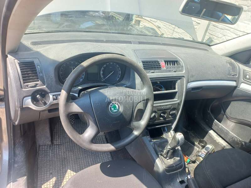 tabla sa airbegovima za Škoda Octavia