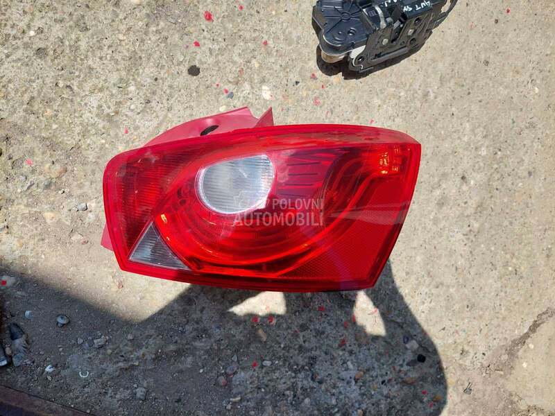 Stop svetla za Seat Ibiza od 2008. do 2012. god.