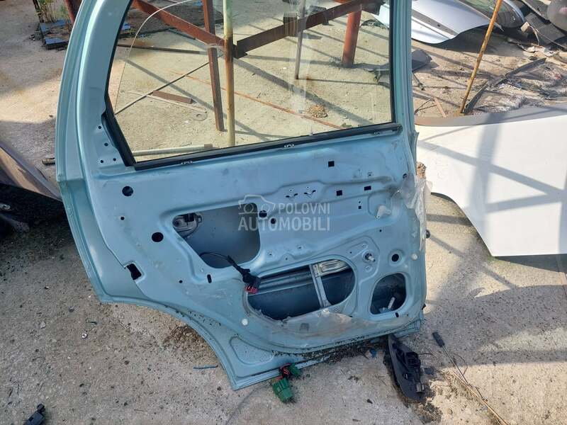 zadnja leva vrata(gola) za Opel Corsa C