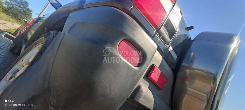 levi deo zadnjeg branika za Toyota RAV 4 od 1993. do 1998. god.