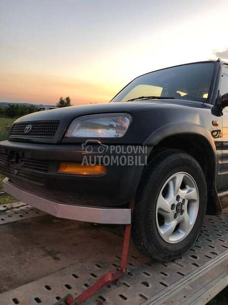 levo krilo za Toyota RAV 4 od 1993. do 1998. god.