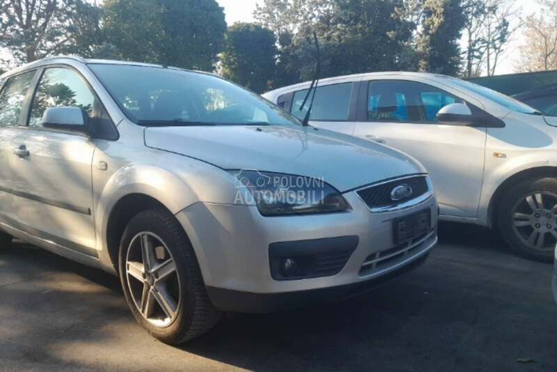 plastike oko maglenki za Ford C-Max, Cougar, Fiesta ... od 2004. do 2009. god.