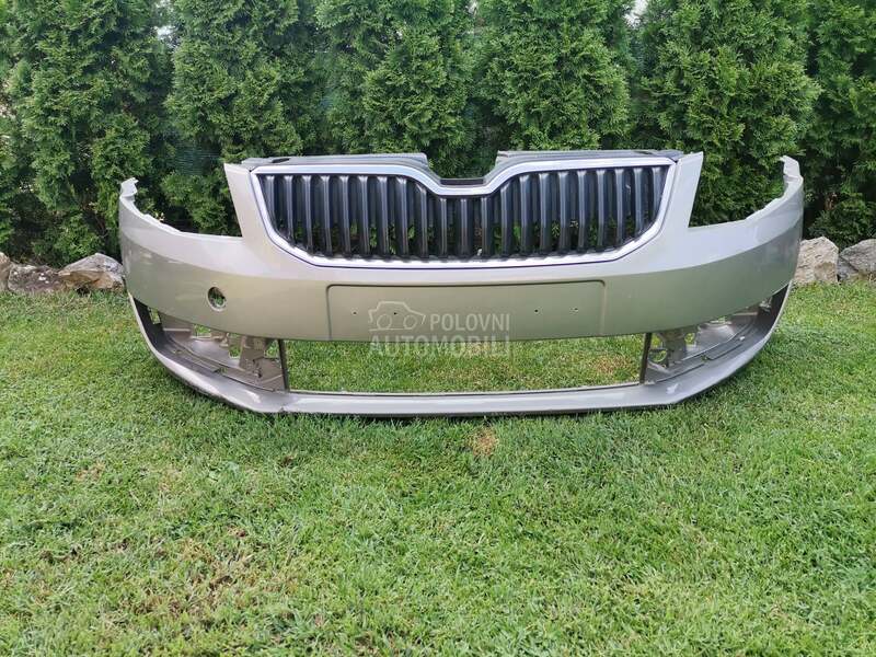 Prednji branik a7 za Škoda Octavia od 2013. do 2017. god.