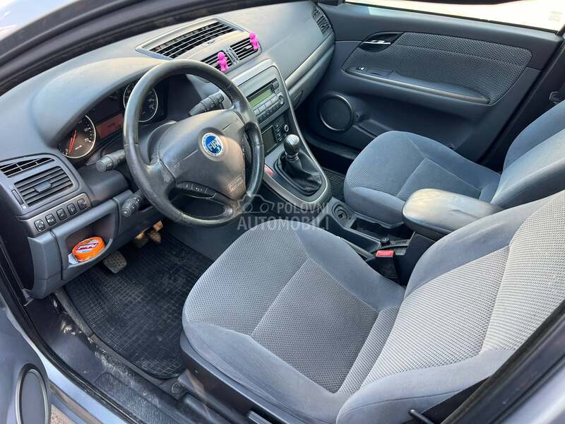Enterijer za Fiat Croma od 2005. do 2010. god.