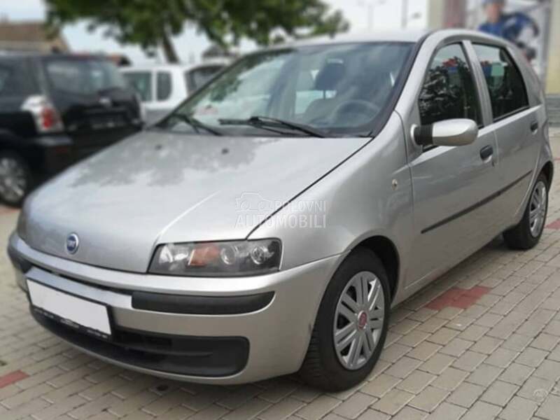Fiat Punto II 1.2 16v 2002. god. -  kompletan auto u delovima