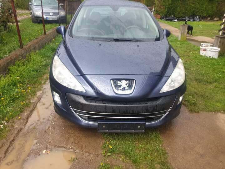 Peugeot 308 2009. god. -  kompletan auto u delovima