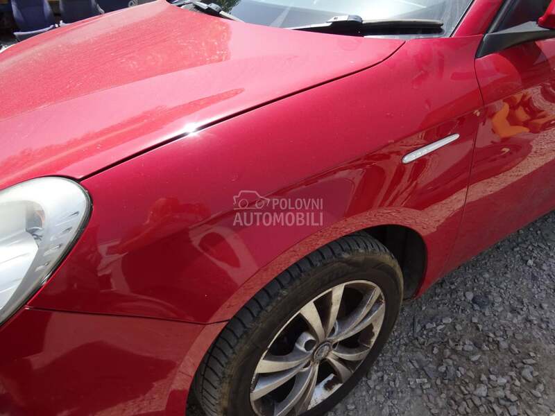 Blatobran krilo za Alfa Romeo Giulietta