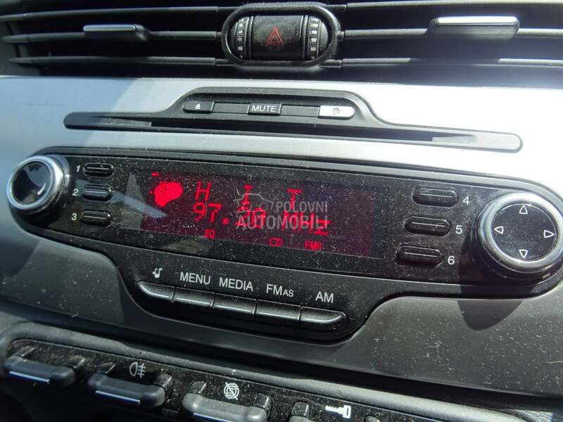 Radio za Alfa Romeo Giulietta