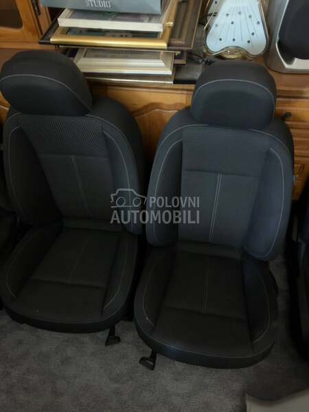 sediste enterijer za Opel Astra J od 2009. do 2020. god.