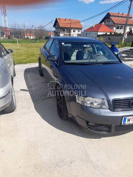 Branik sline za Audi A4 od 2001. do 2004. god.