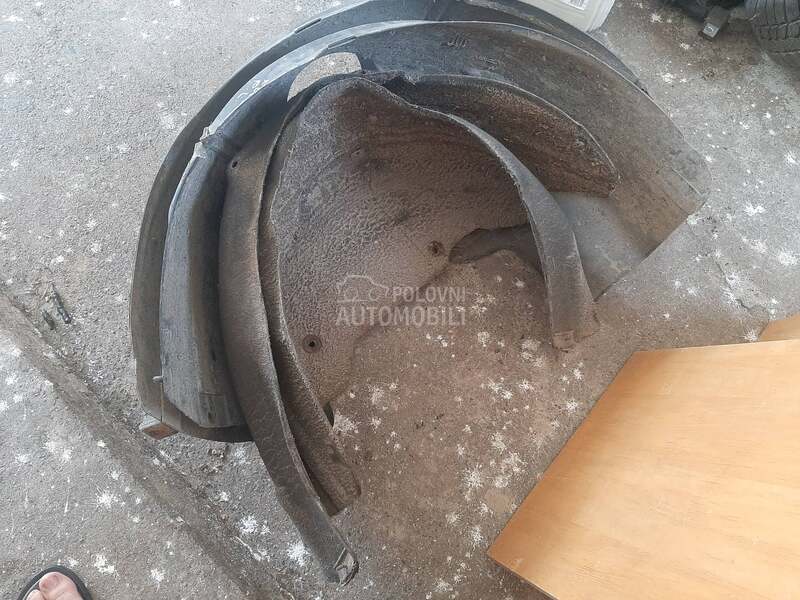 potkrila za Ford Focus od 1998. do 2005. god.