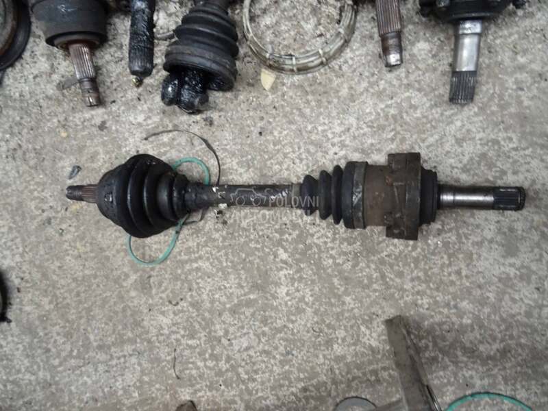 Poluosovina leva 1.3 mjet za Fiat Punto