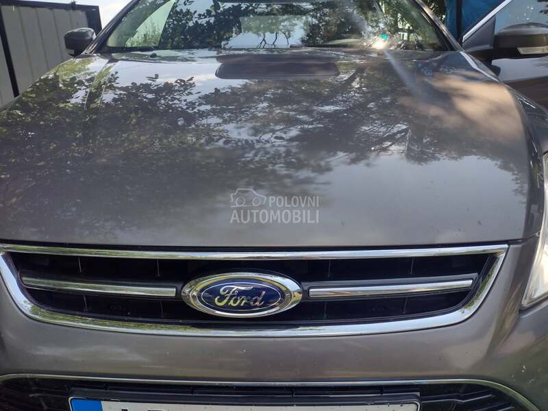 znak prednji 125..50mm za Ford C-Max, Focus, Mondeo