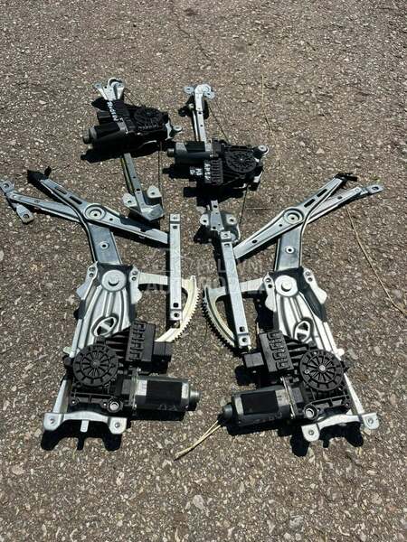 Podizac stakla za Opel Astra H od 2004. do 2012. god.